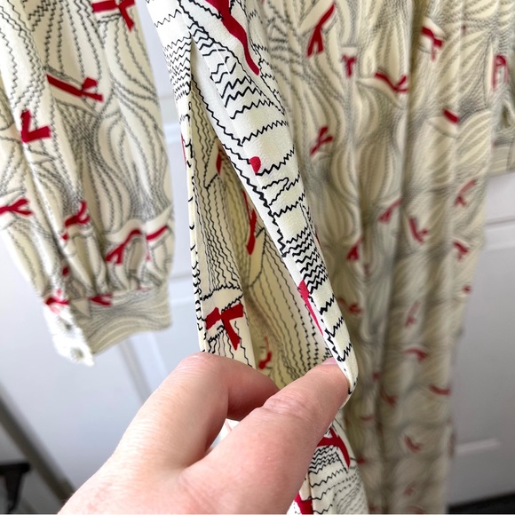 Bergdorf Goodman Bow-Neck Hat Print Silk Cream Red Easter Silk Midi Dress Size L - Picture 7 of 10